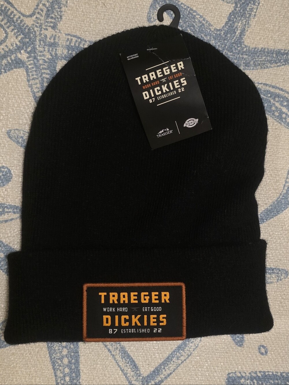 NWT! Dickies Traeger Black Knit Beanie Hat with Patch, Unisex